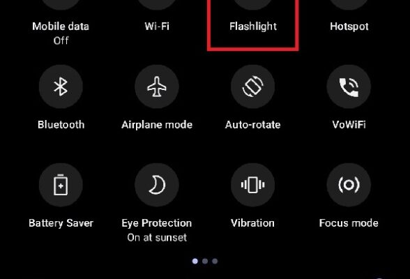 Shedding Light: Quick And Easy Guide To Turning On The Flashlight On Your Android Device